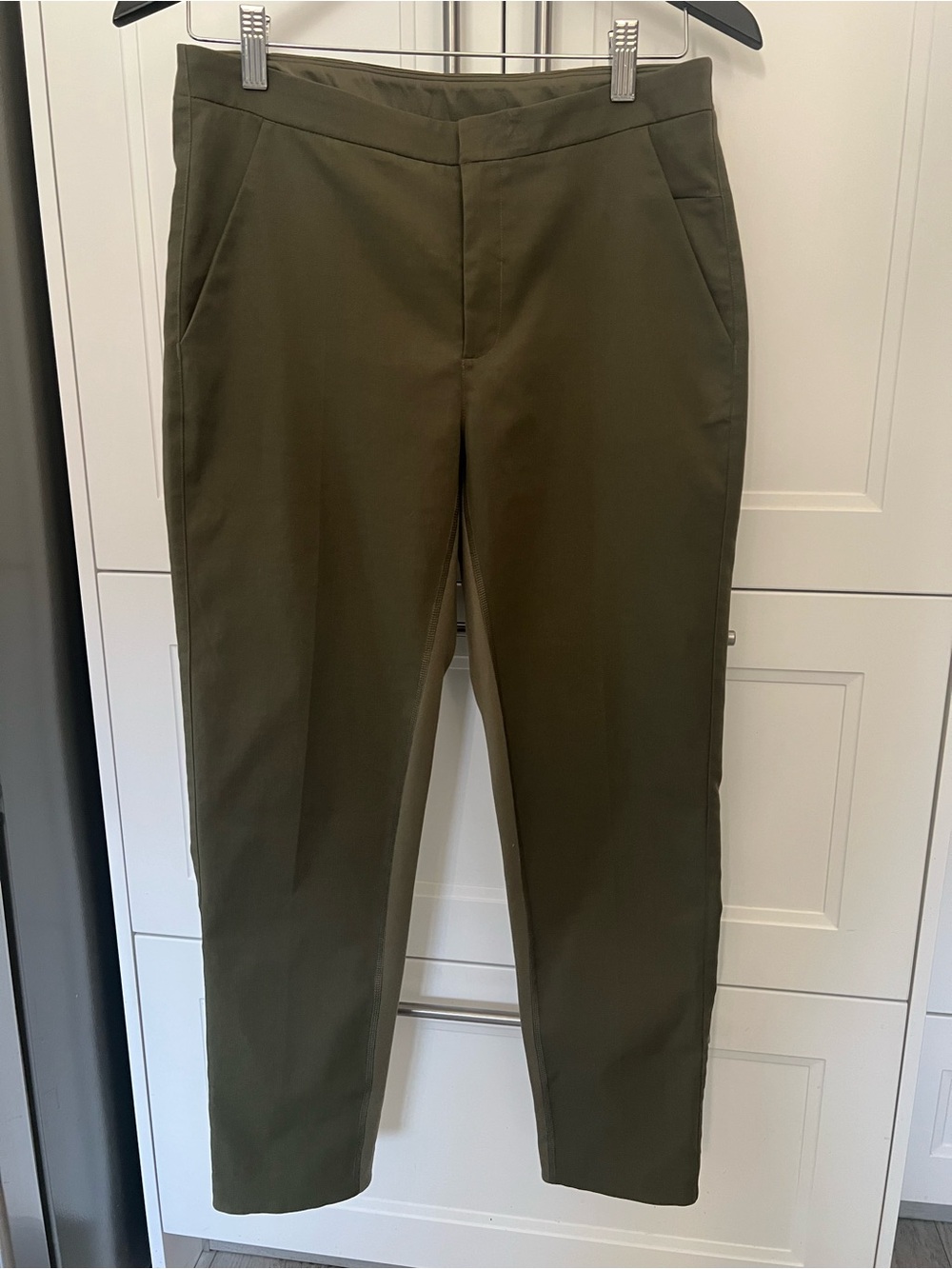 L-120 🍋 Lululemon 🍋 Army Green Pants